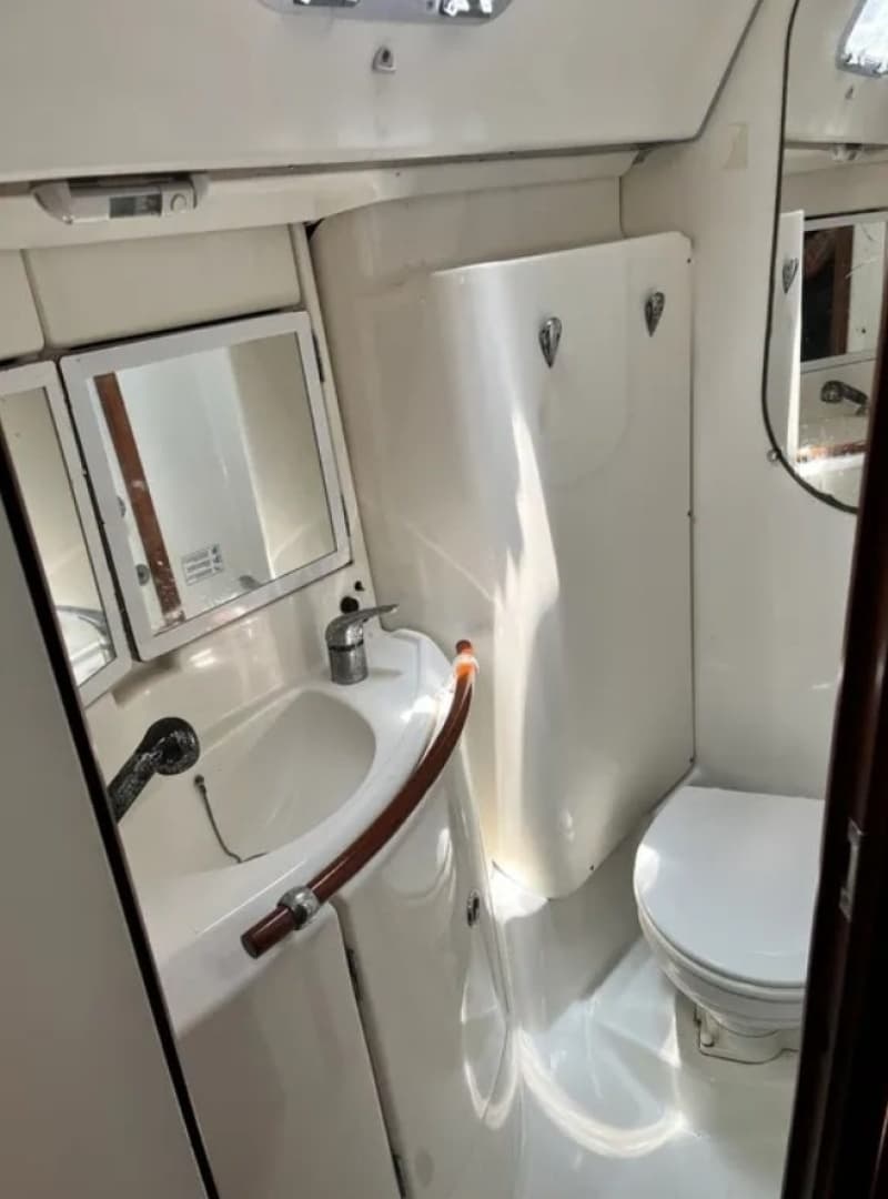 2005 Beneteau 423