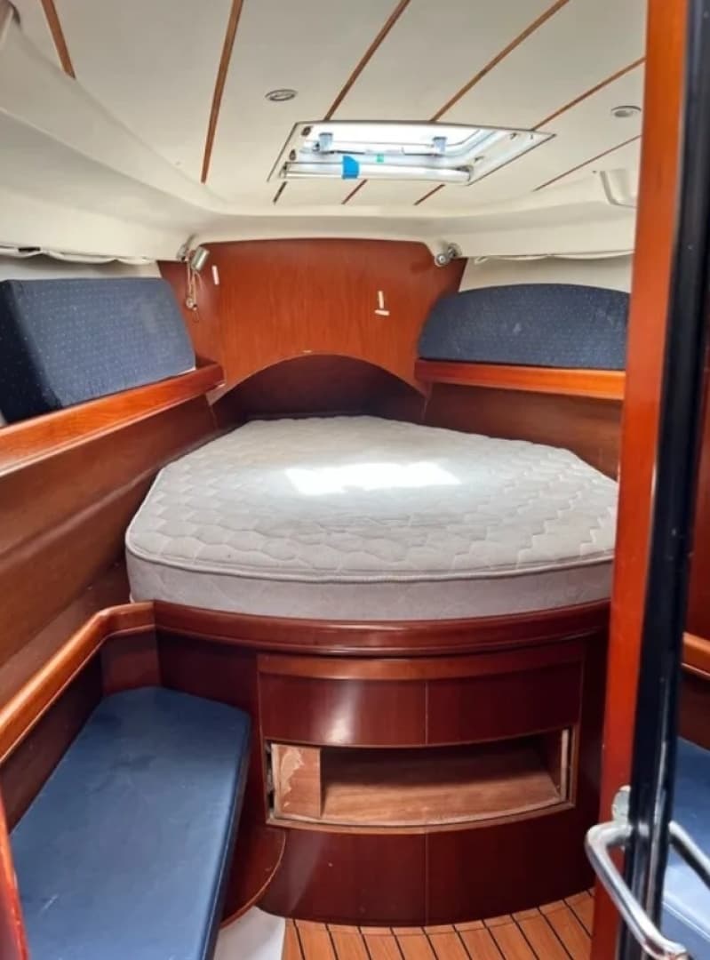 2005 Beneteau 423