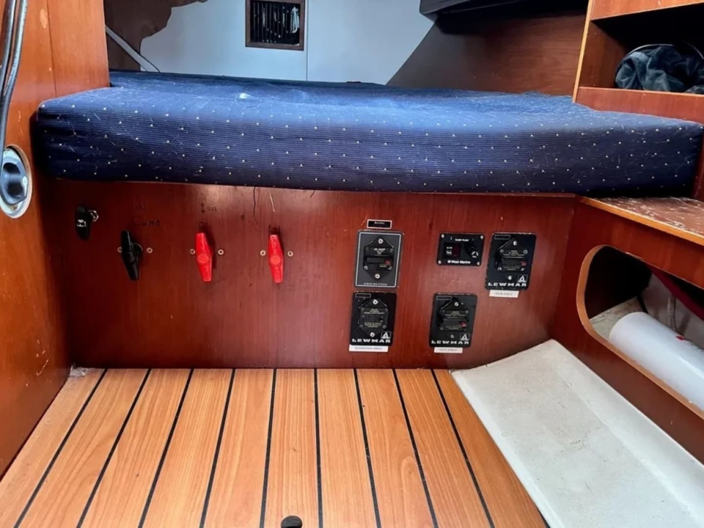 2005 Beneteau 423