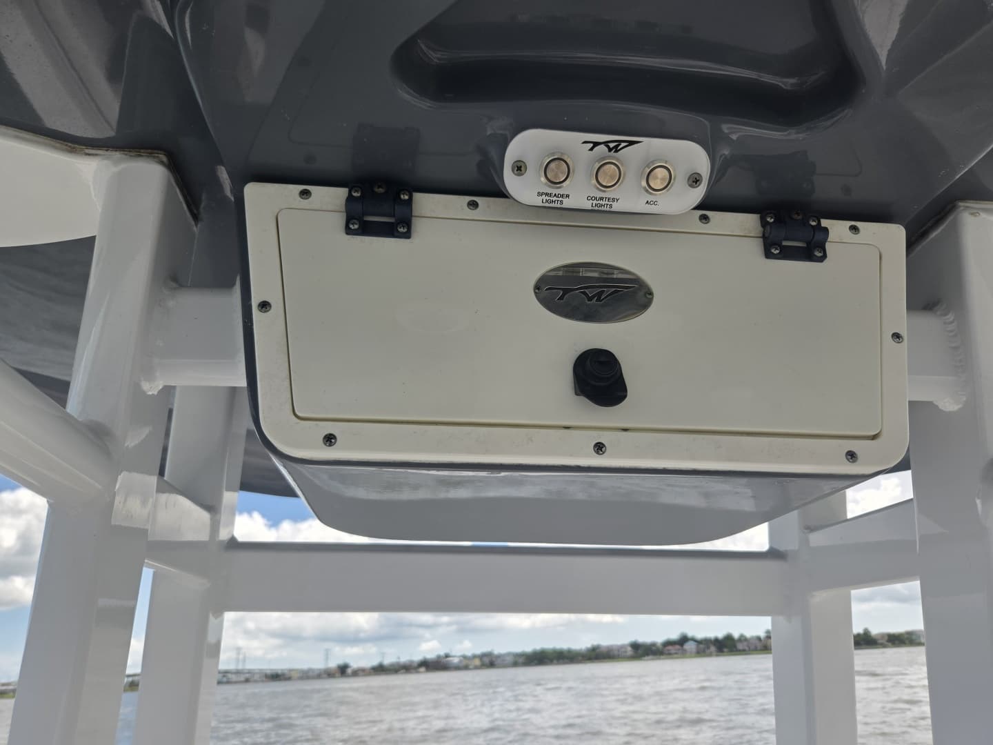 2019 Tidewater 232 CC Adventure