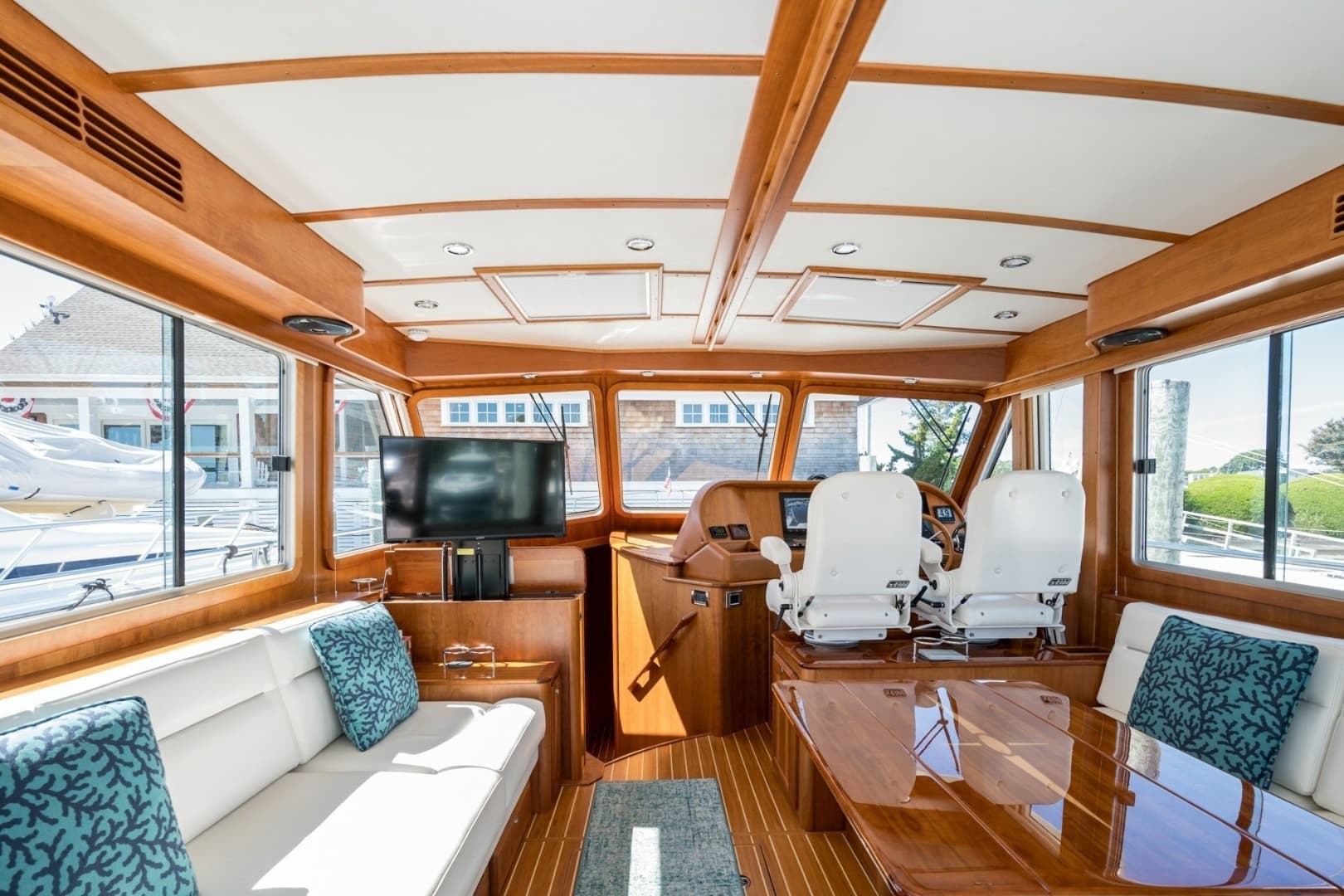 2021 Sabre 48 Salon Express
