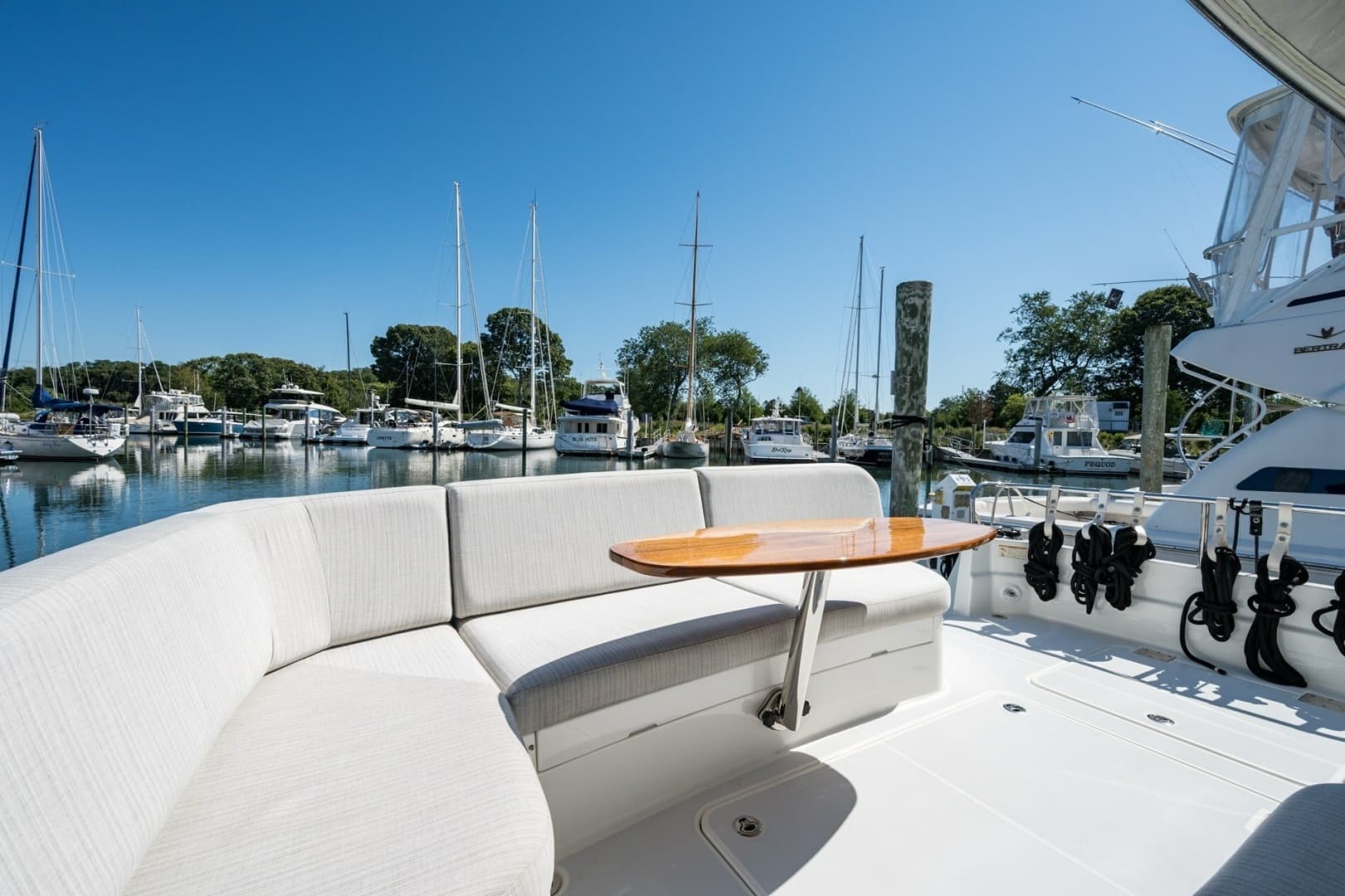 2021 Sabre 48 Salon Express