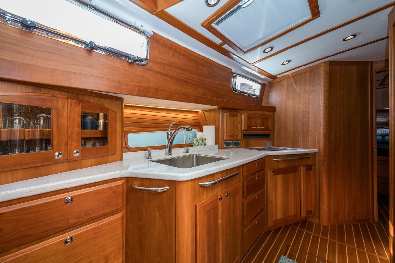 2021 Sabre 48 Salon Express