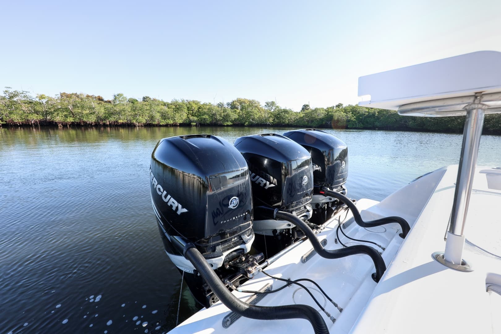 2016 Invincible 39 Open Fisherman