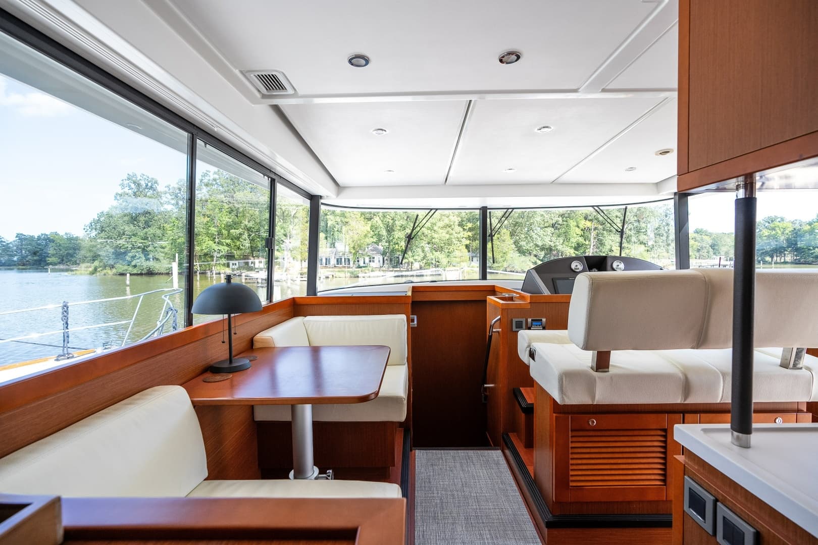 2020 Beneteau Swift Trawler 50