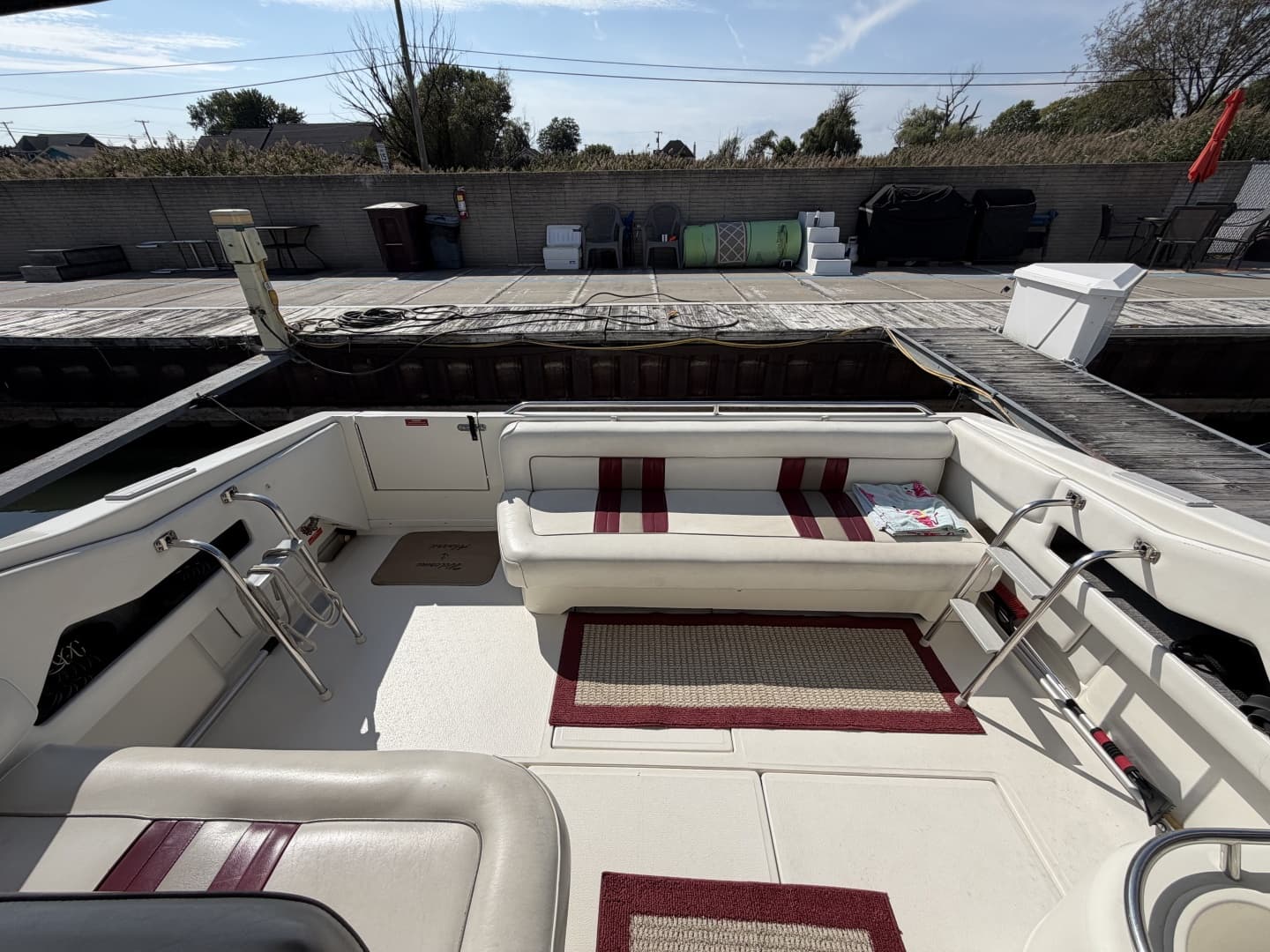 1993 Sea Ray 370 Express Cruiser