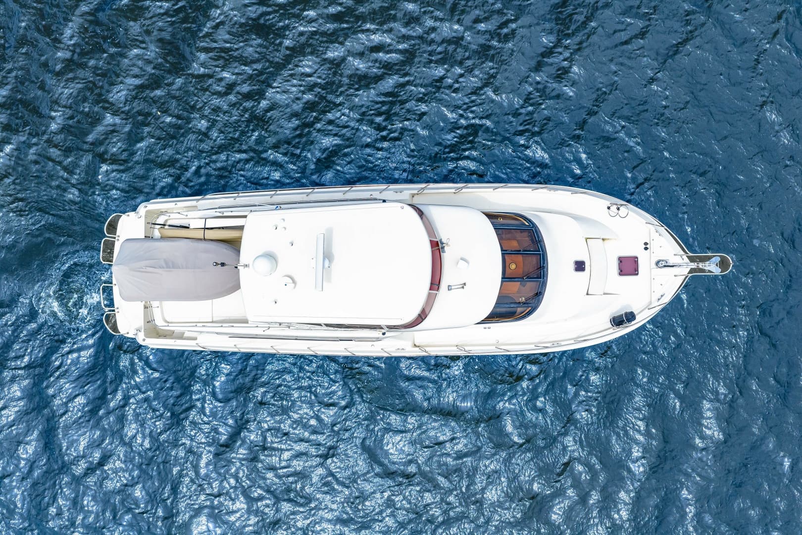 2005 Hampton 558 Pilothouse