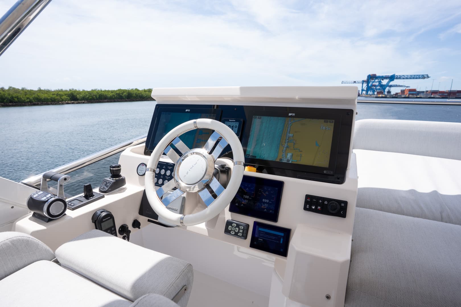 2025 Azimut FLY 50