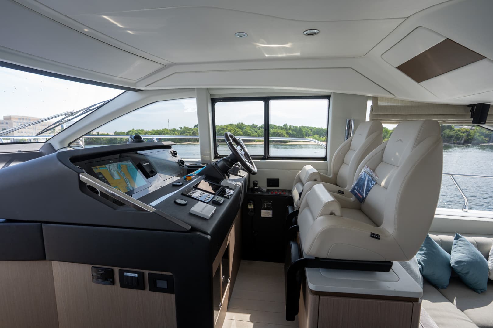2025 Azimut FLY 50