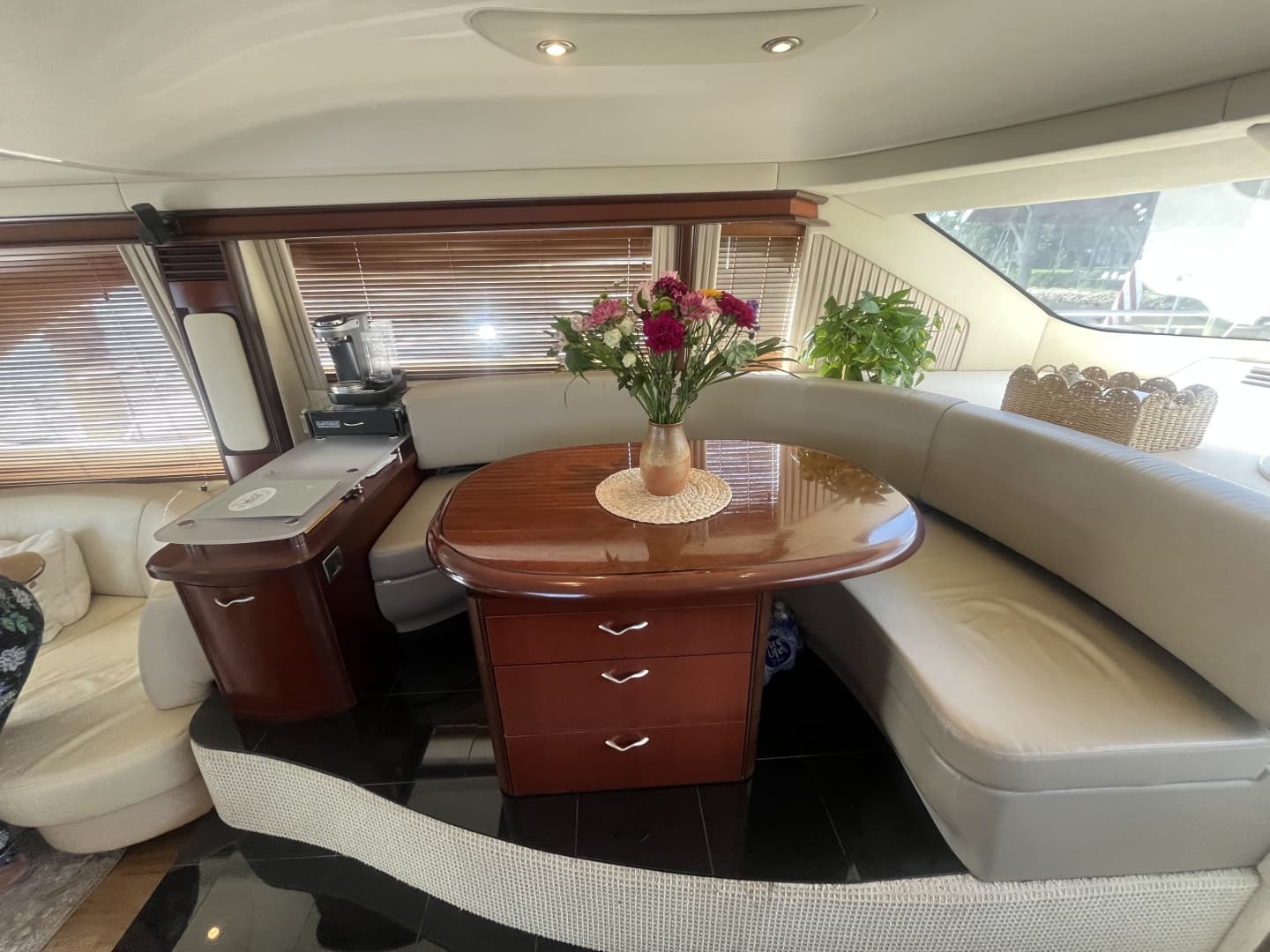 2006 Sea Ray 58 Sedan Bridge