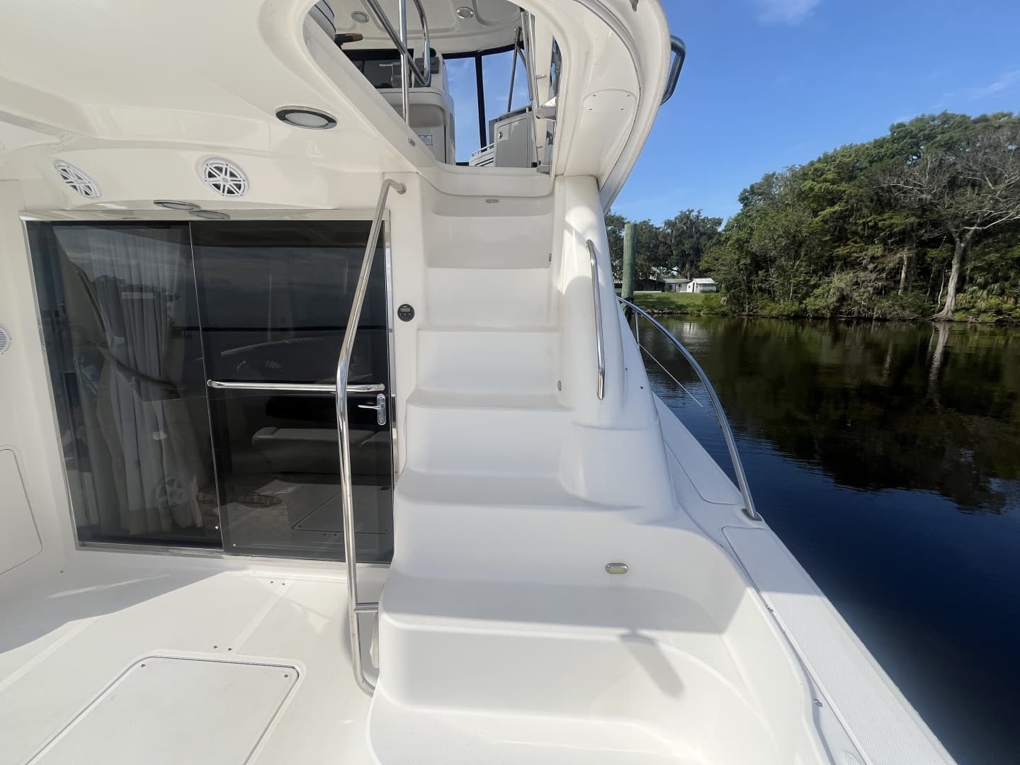 2006 Sea Ray 58 Sedan Bridge