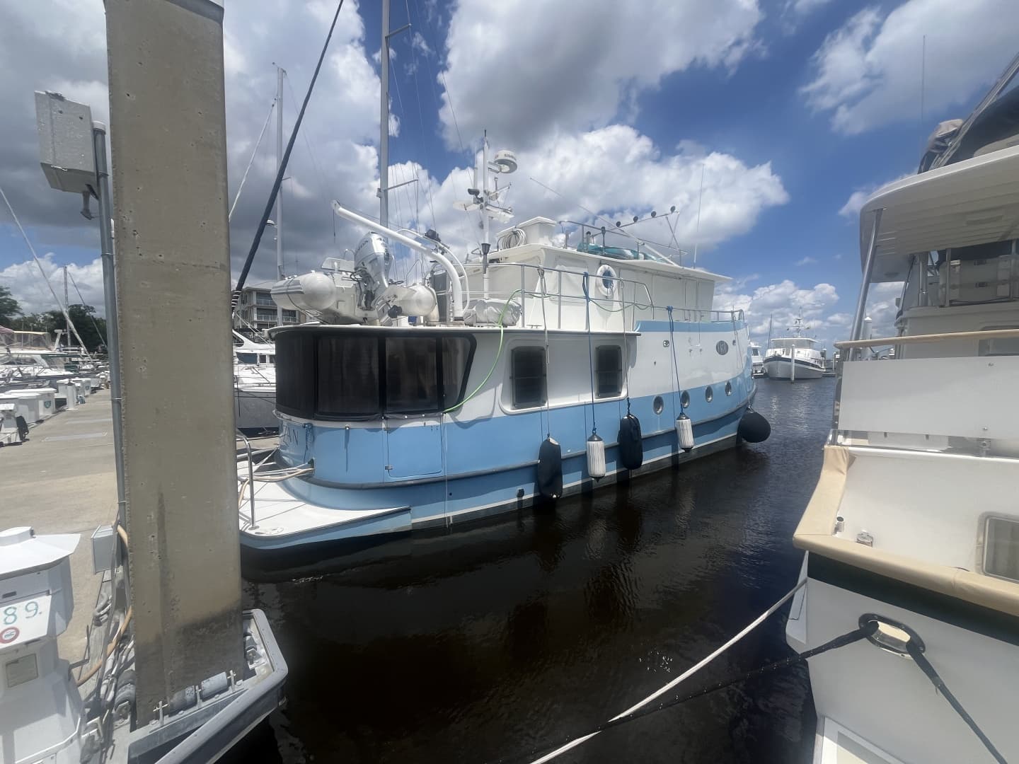 2001 Great Harbour GH47