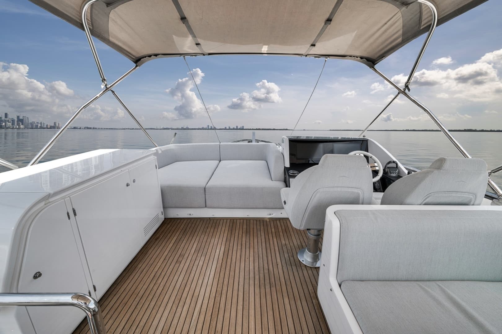 2024 Azimut S8