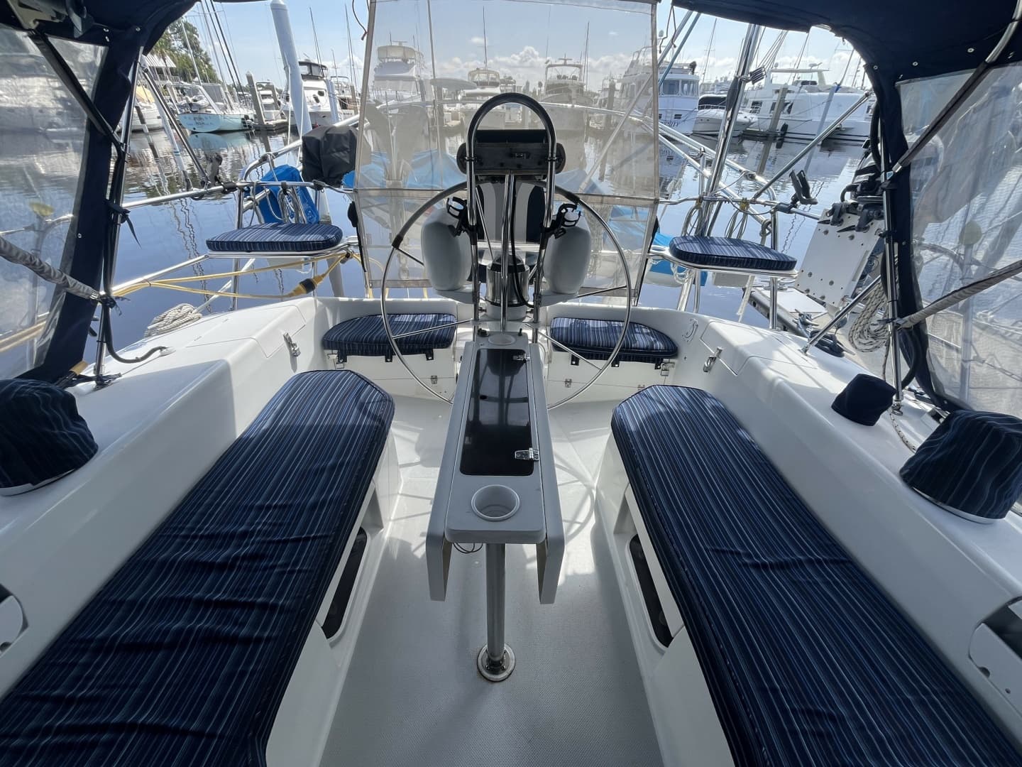 1999 Catalina 42 MKII