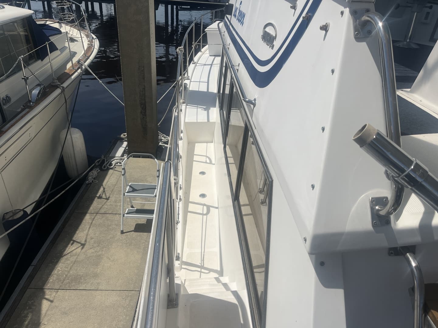1987 Symbol 44 Sun Deck MK II
