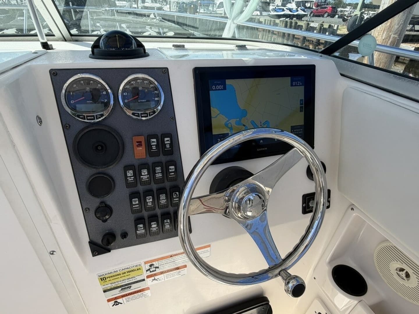 2008 Seaswirl Striper 2301 Walkaround I/O