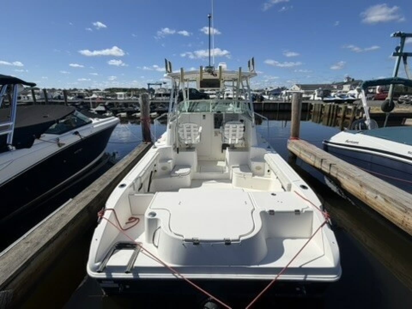 2008 Seaswirl Striper 2301 Walkaround I/O
