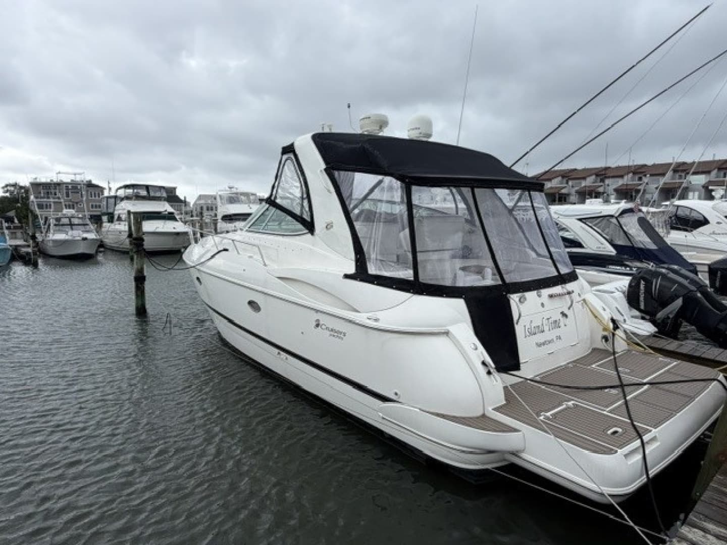 Port rear qtr.