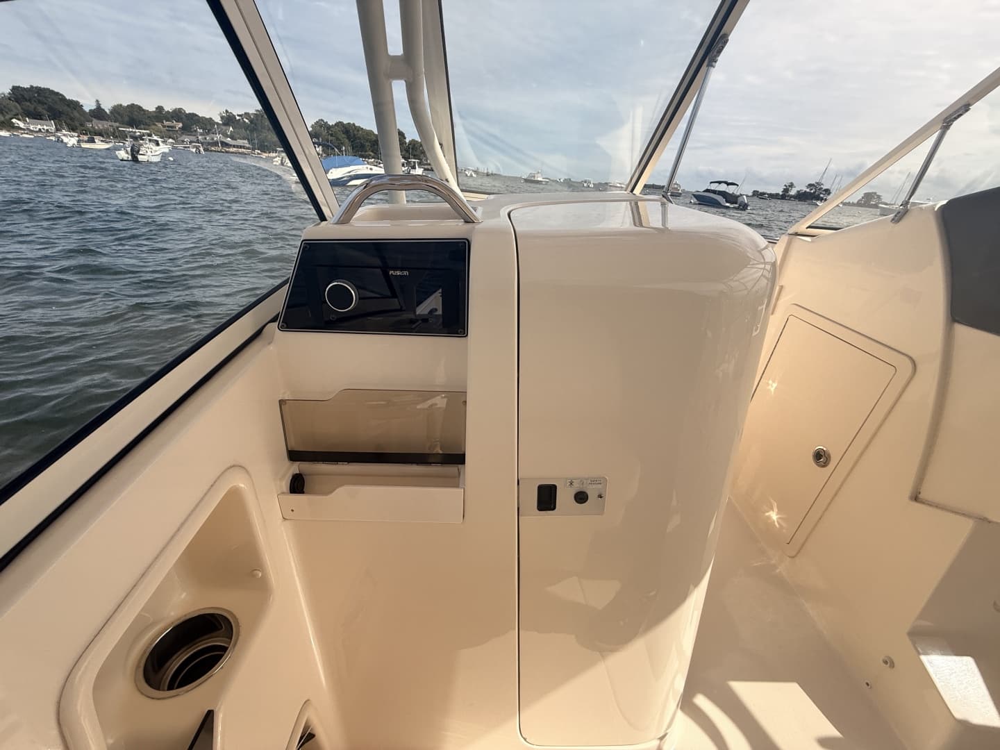 2018 Grady-White 235 Freedom