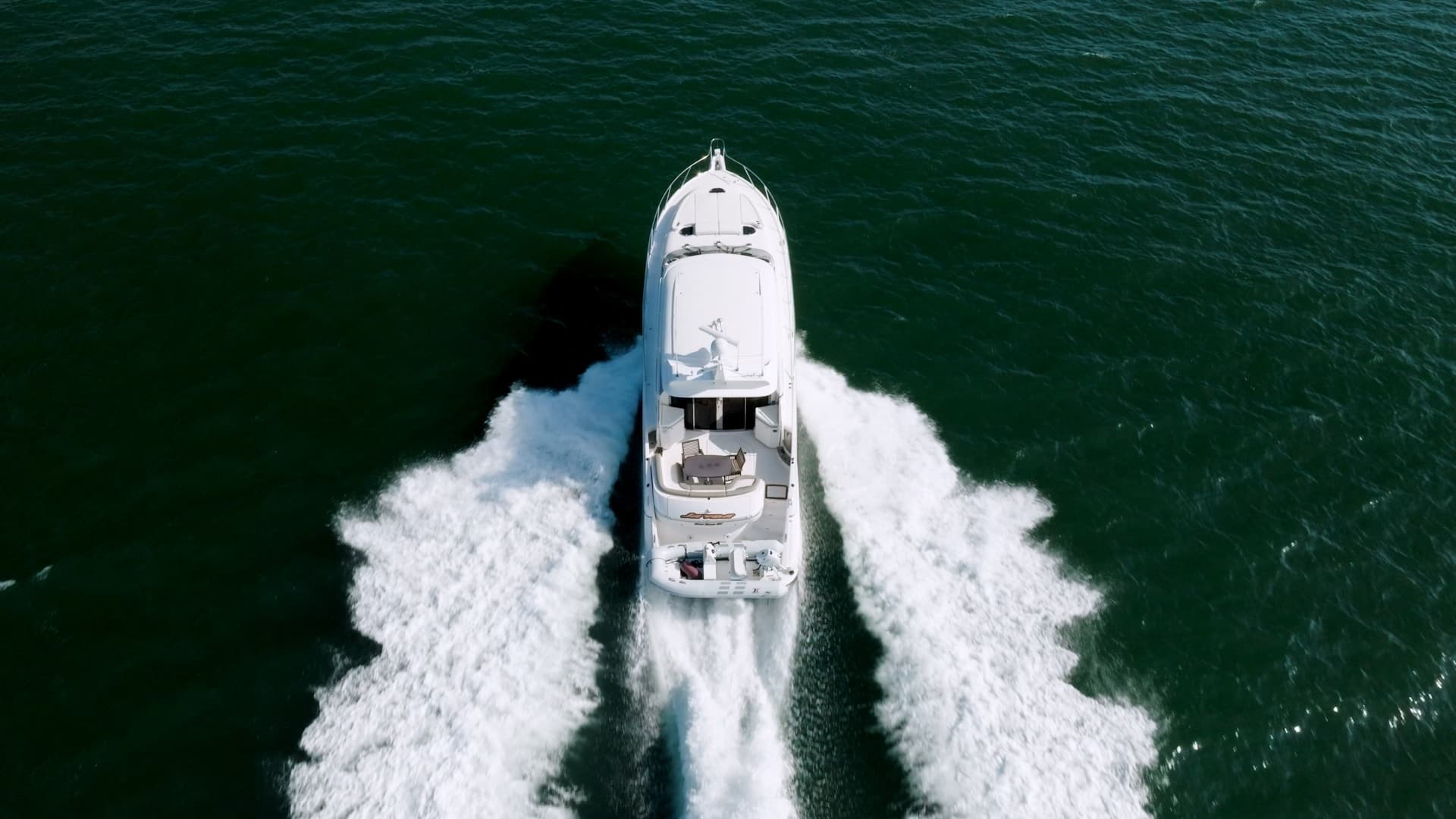 2009 Tiara Yachts 5800 Sovran