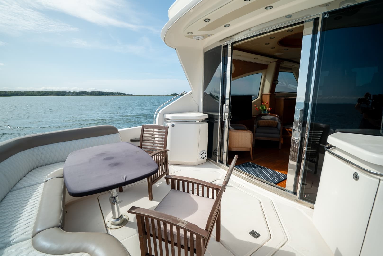 2009 Tiara Yachts 5800 Sovran