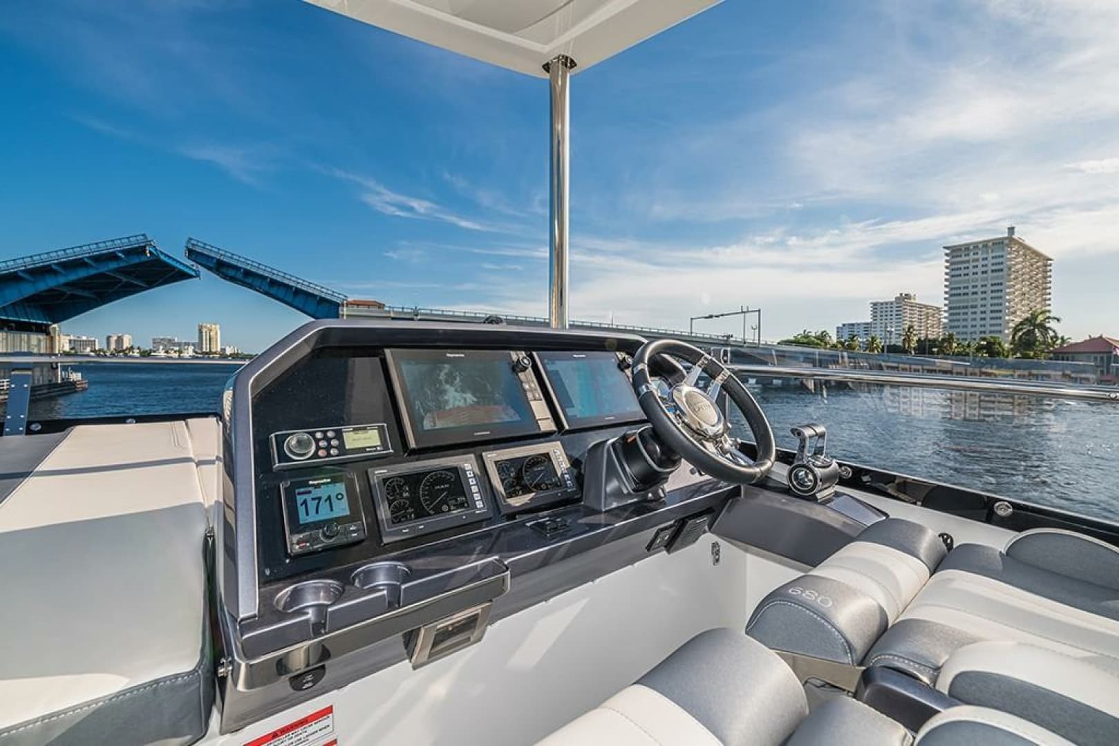 2025 Galeon 680 FLY