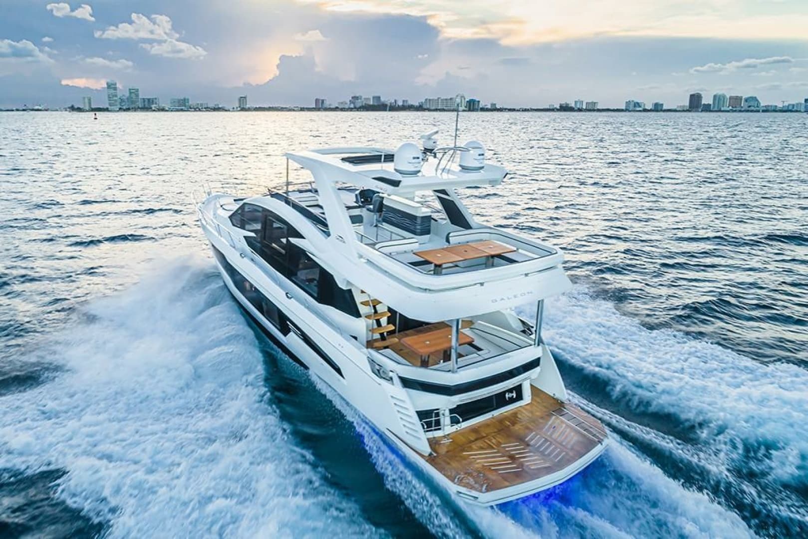 2025 Galeon 680 FLY