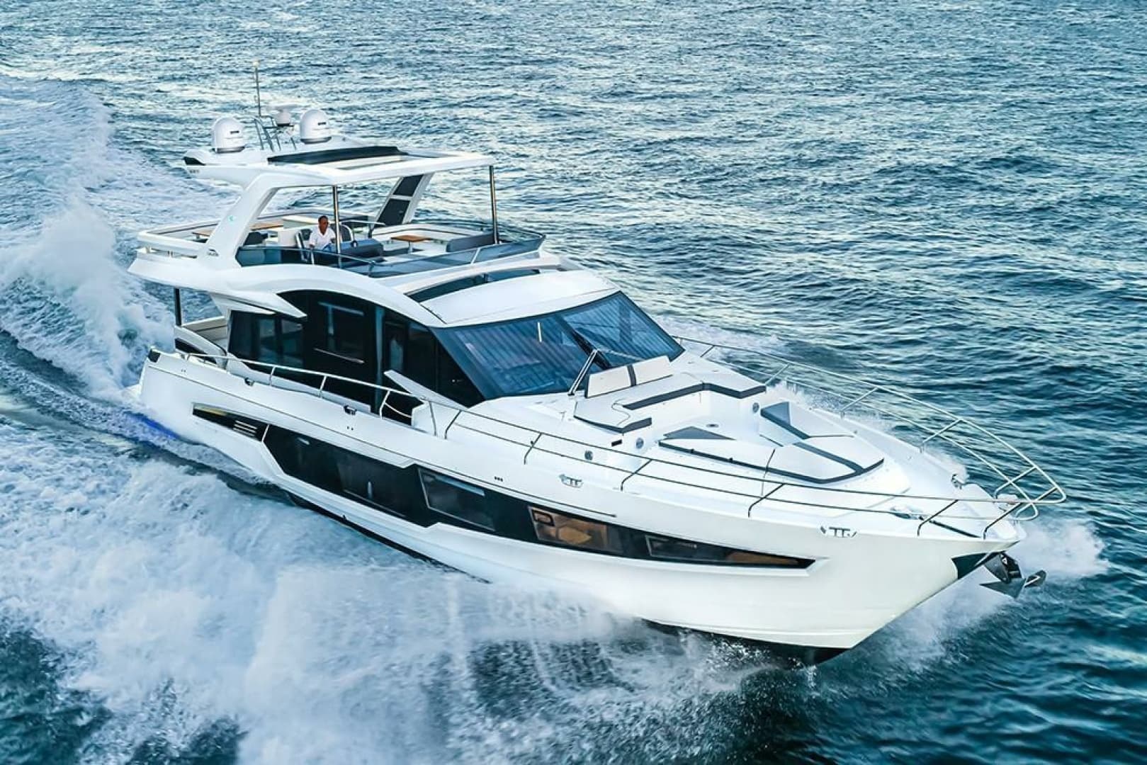2025 Galeon 680 FLY