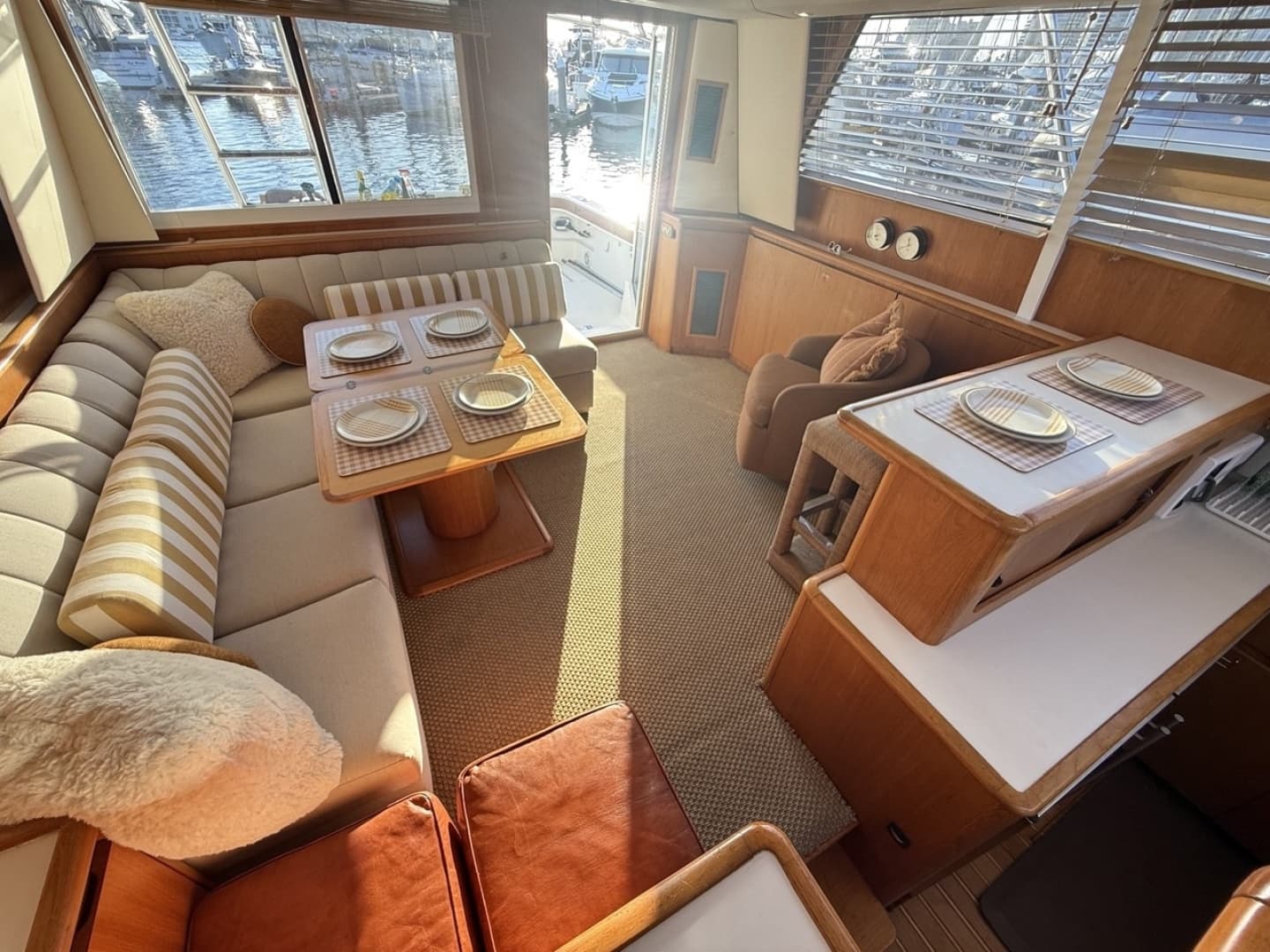 2000 Tiara Yachts 
