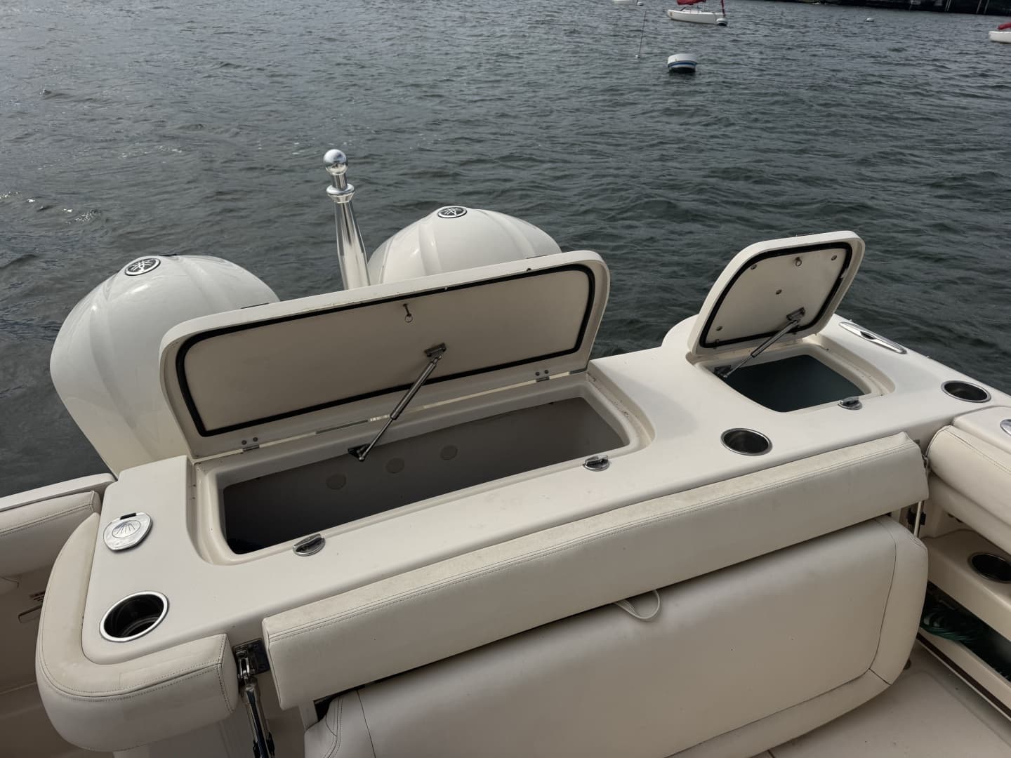 2017 Grady-White Freedom 307