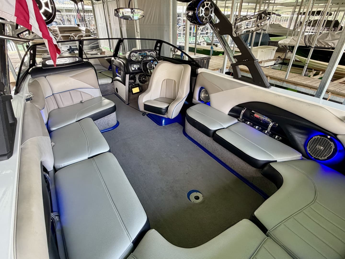 2011 Malibu Wakesetter 247 LSV