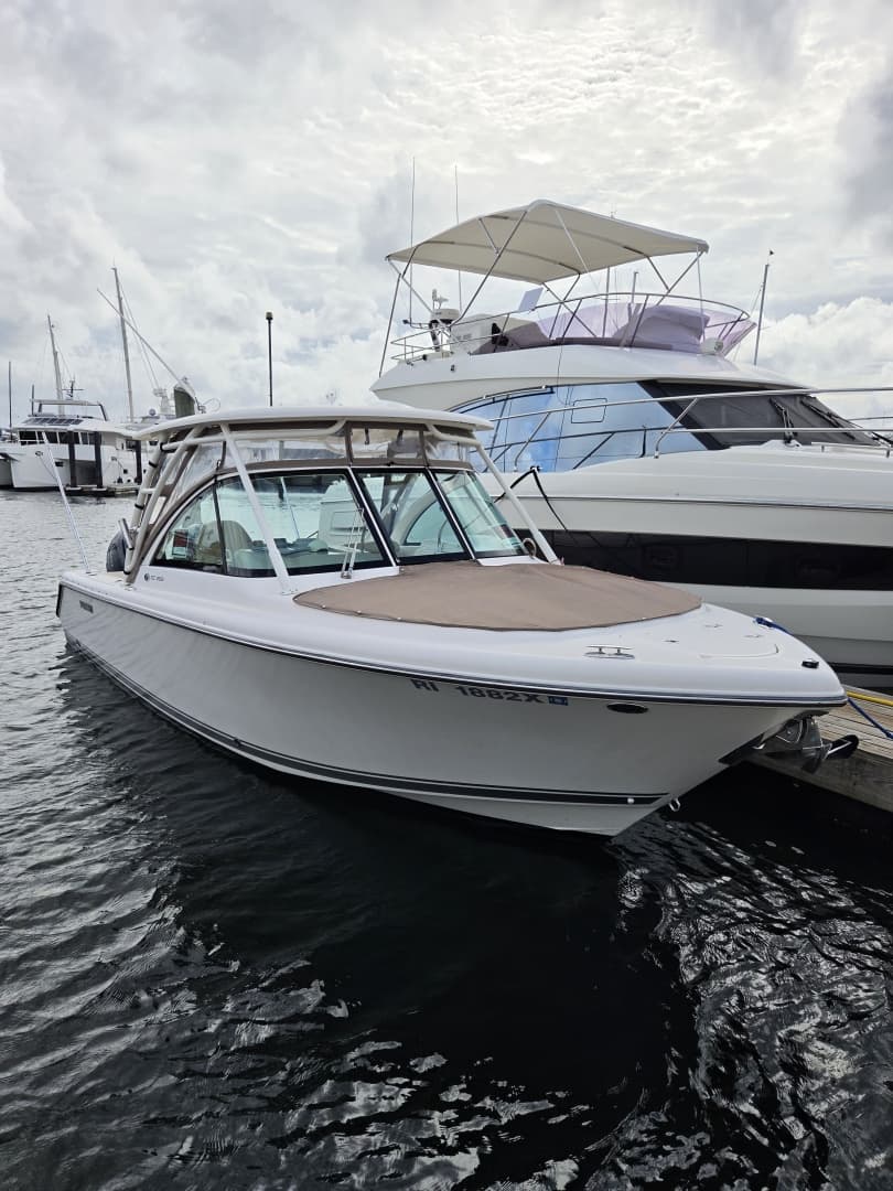 2017 Pursuit 265 DC