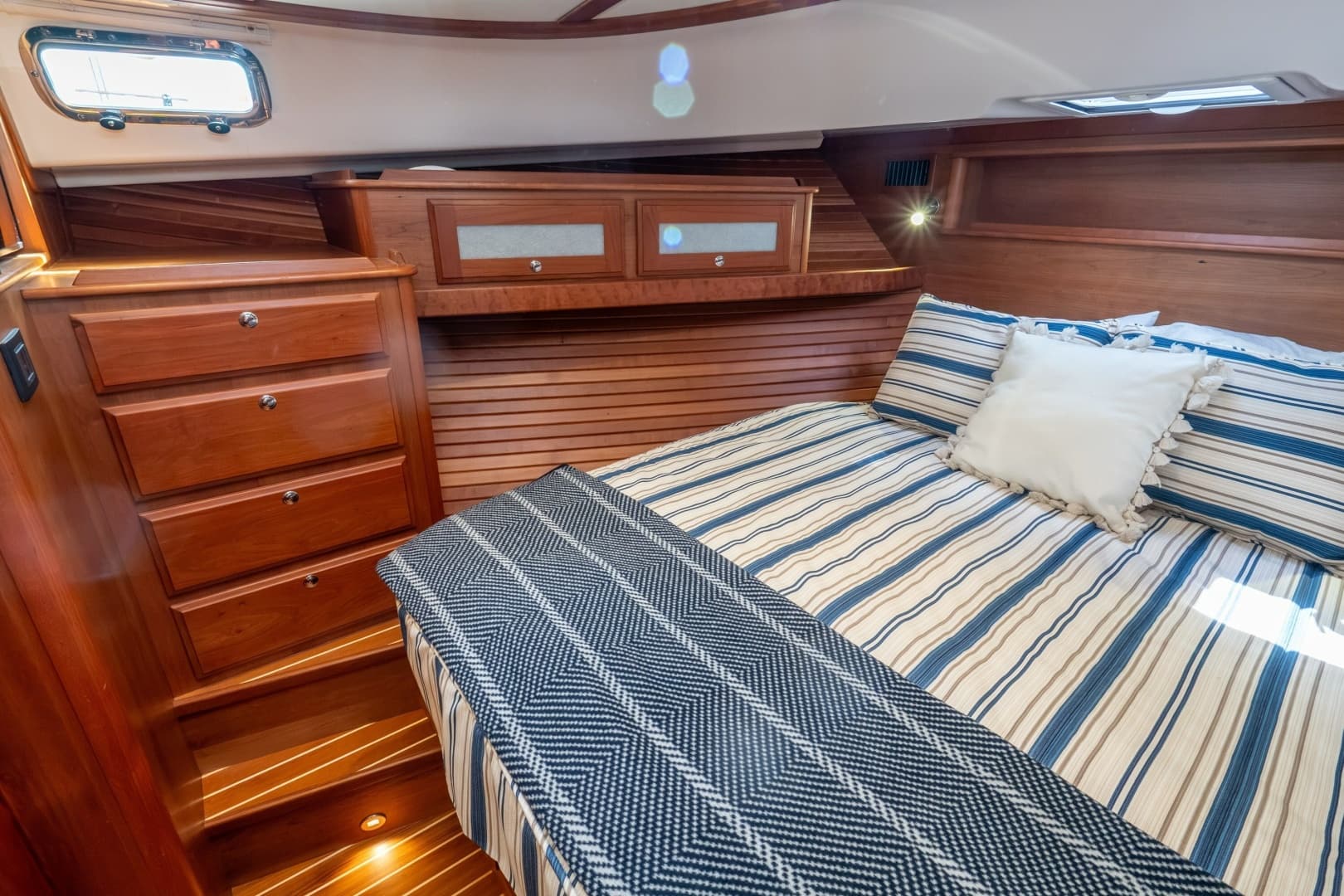 2023 Sabre 45 Salon Express