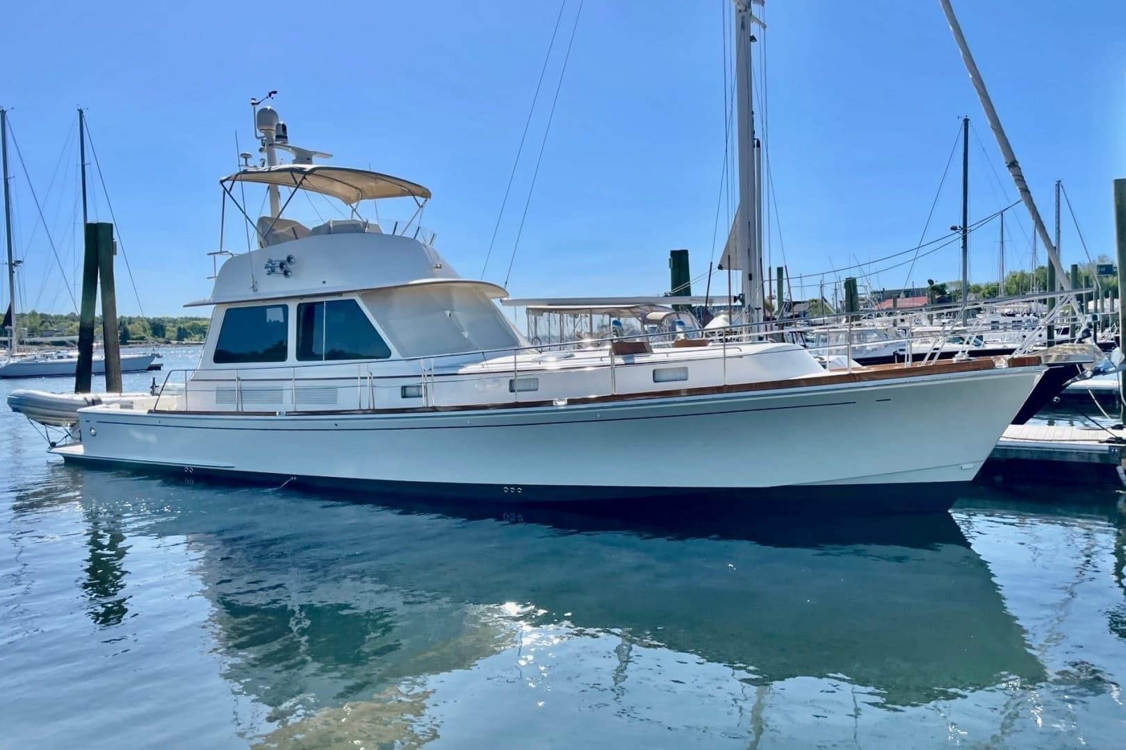 2003 Grand Banks 54