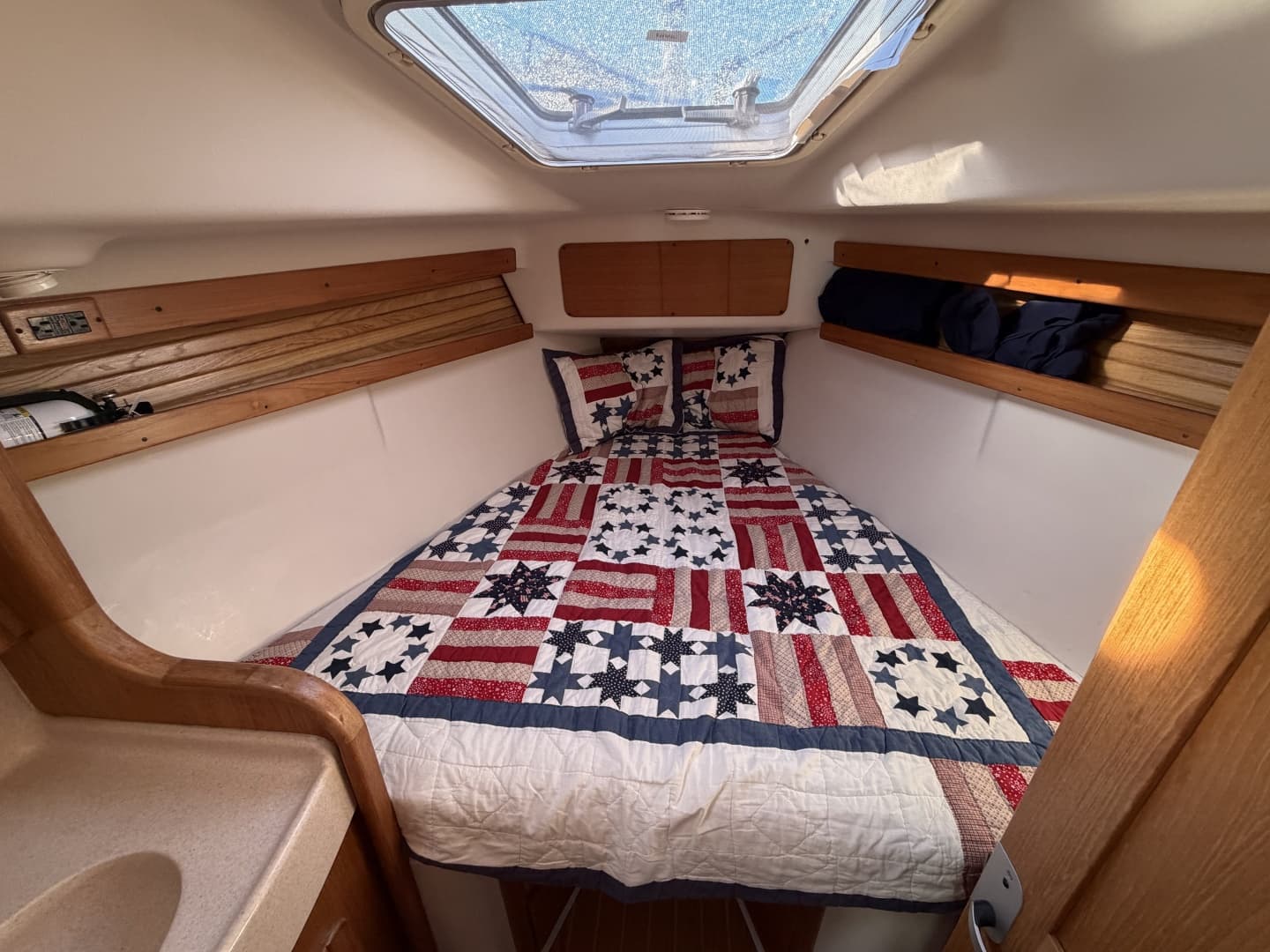 2001 Catalina 380