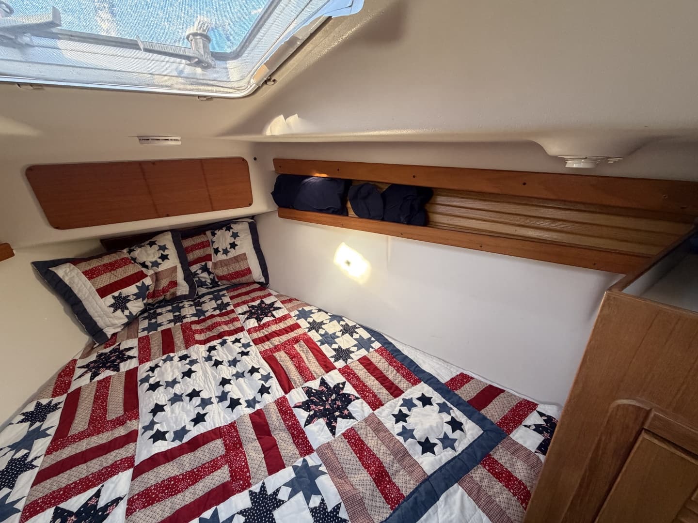 2001 Catalina 380