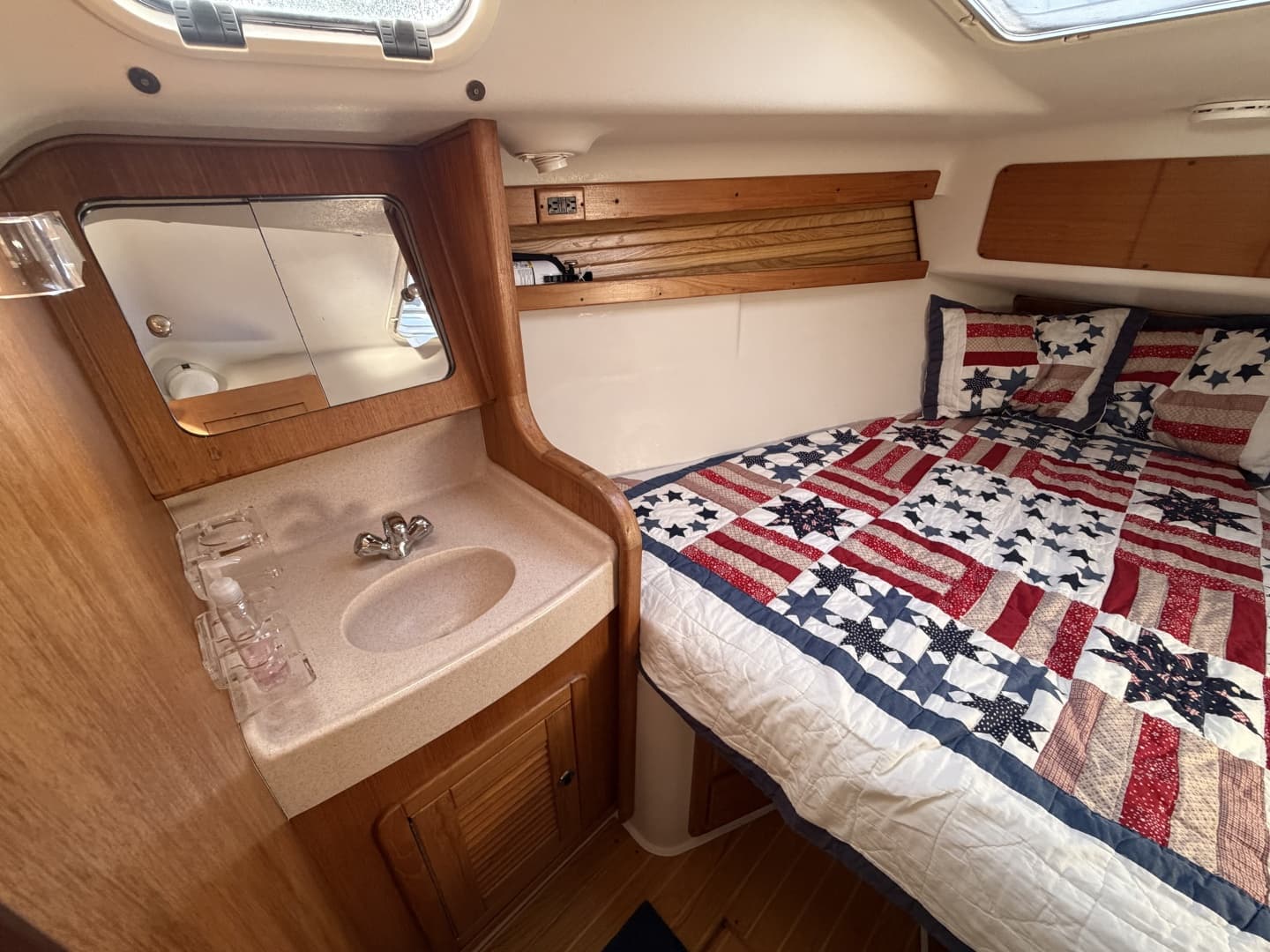 2001 Catalina 380