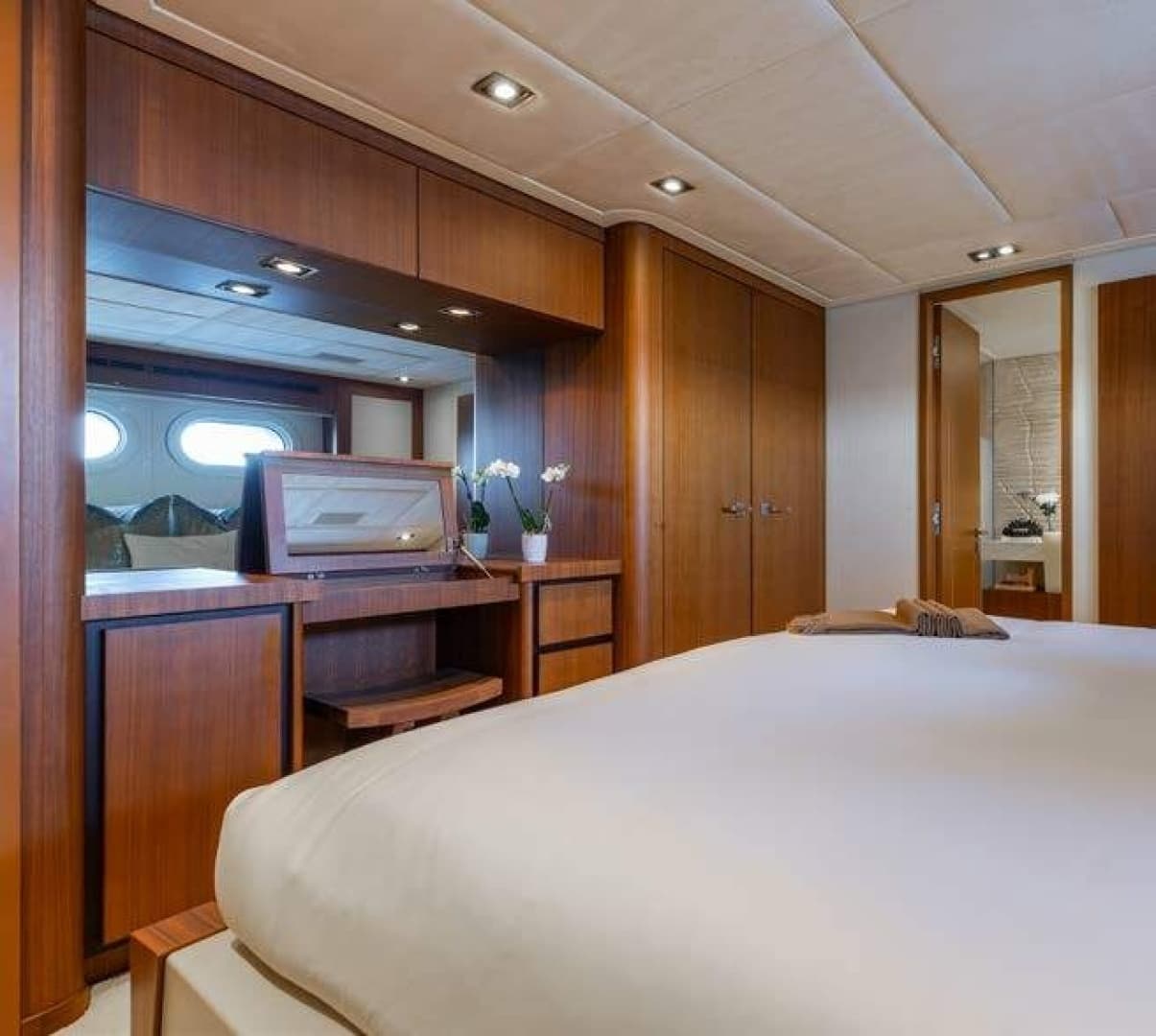 2012 Trinity Yachts Tri-Deck