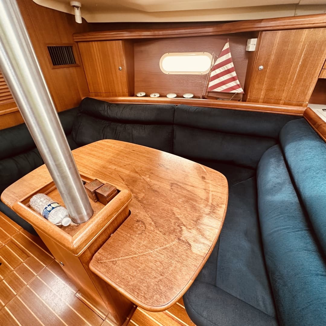 2002 Hunter 356