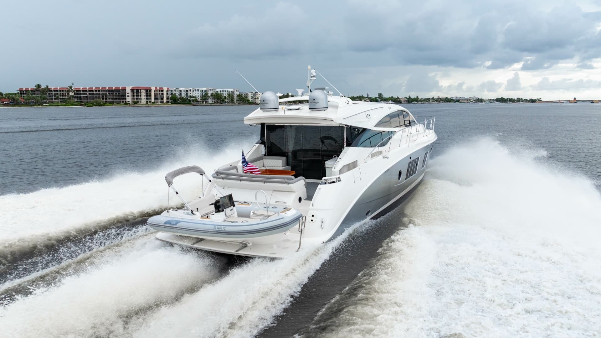 2017 Sea Ray L65