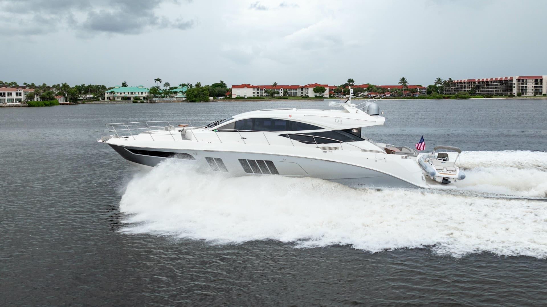 2017 Sea Ray L65