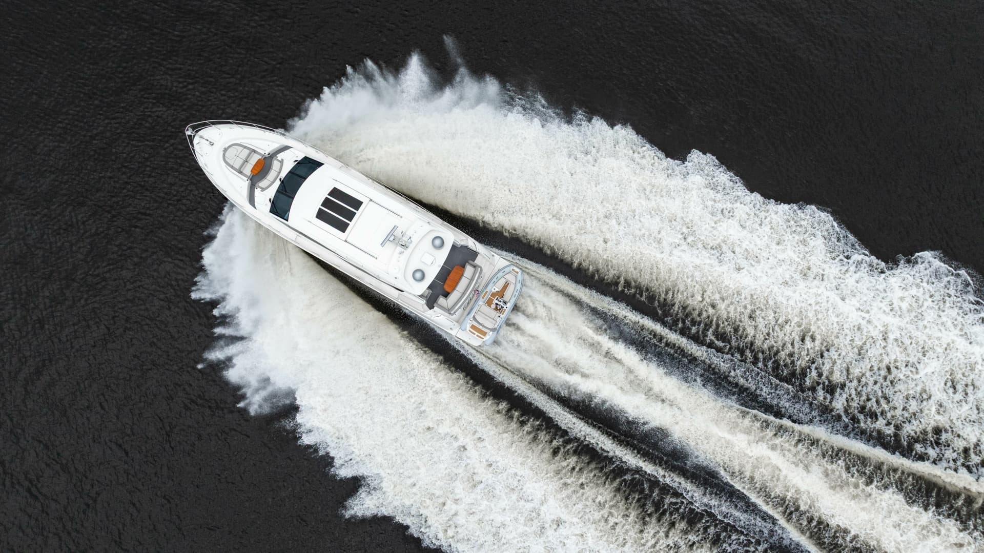 2017 Sea Ray L65