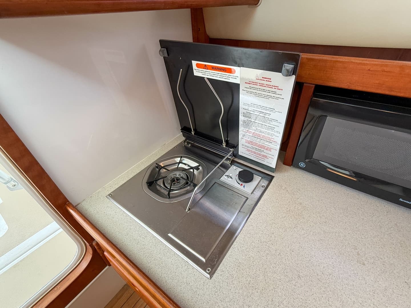 2004 Hunt Yachts SurfHunter 29