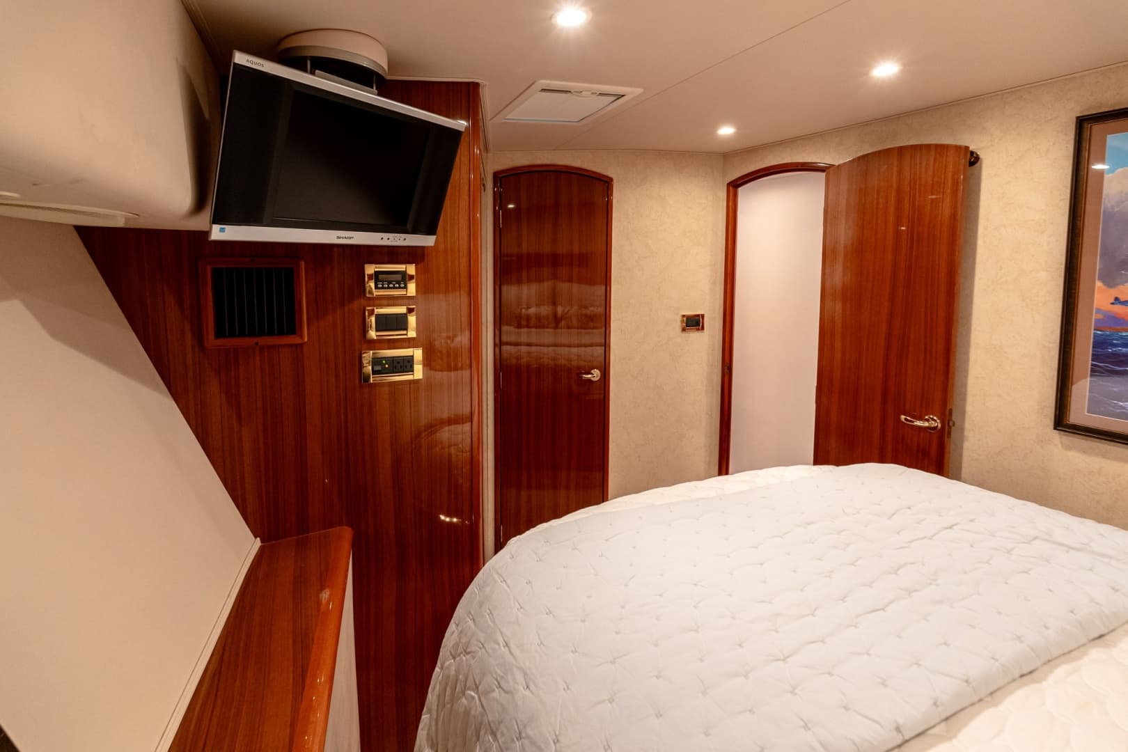 2007 Viking 48 Convertible