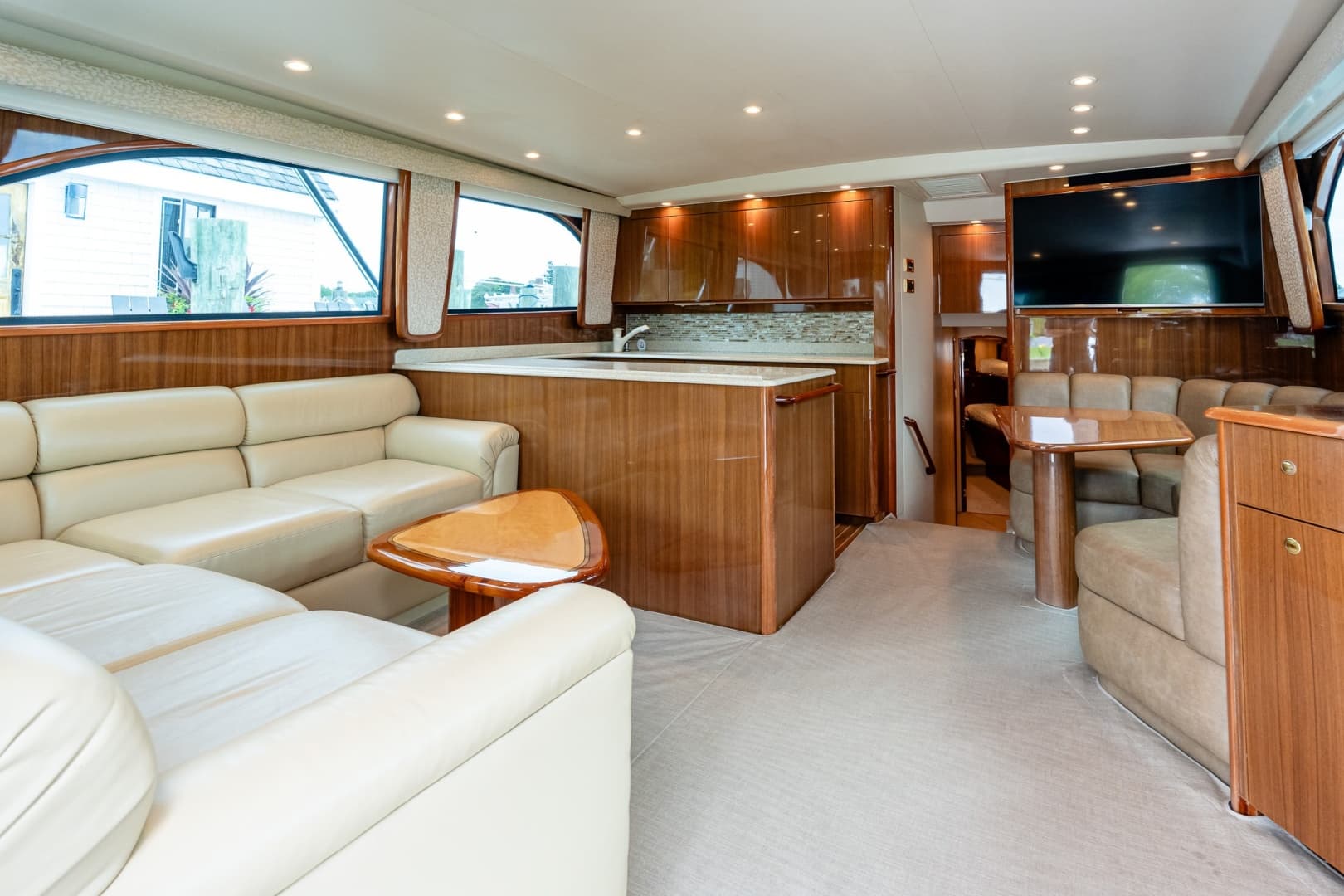 2007 Viking 48 Convertible
