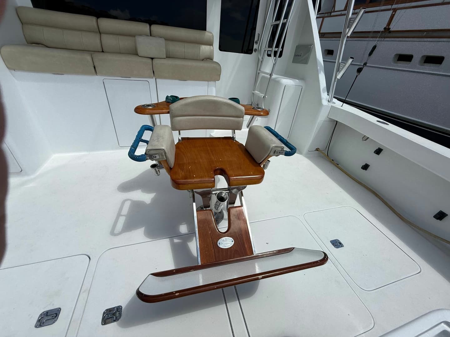2002 Viking 52 Convertible