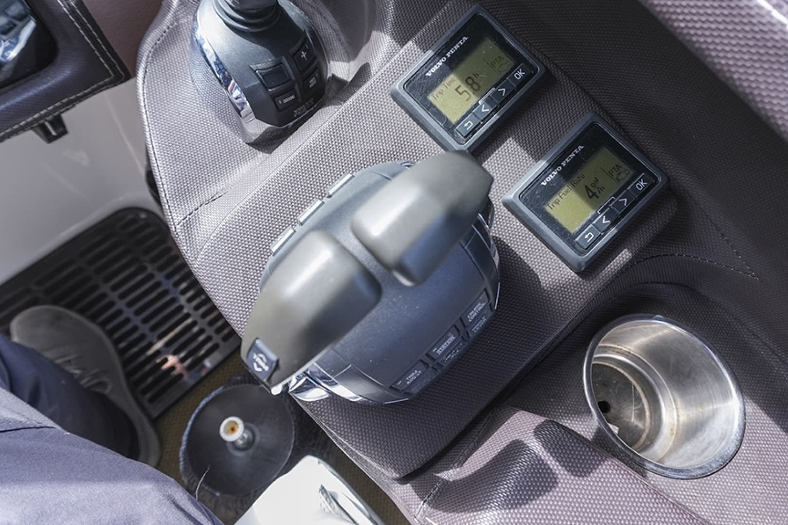 2014 Cobalt 296