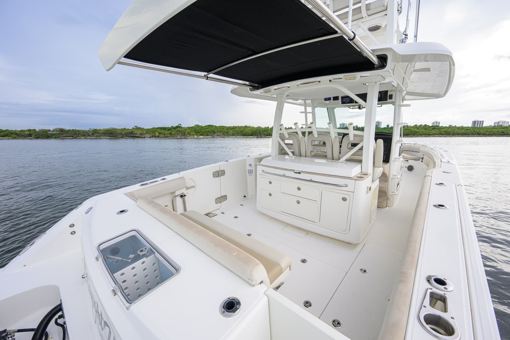 2018 Boston Whaler 380 Outrage