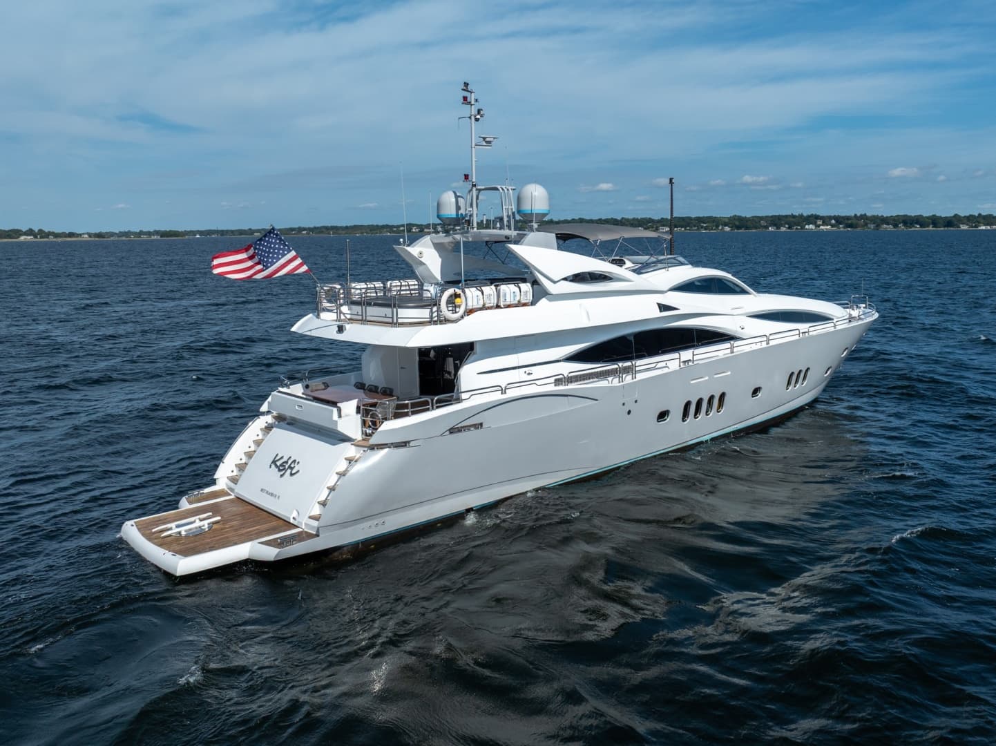 2004 Sunseeker 105 Yacht