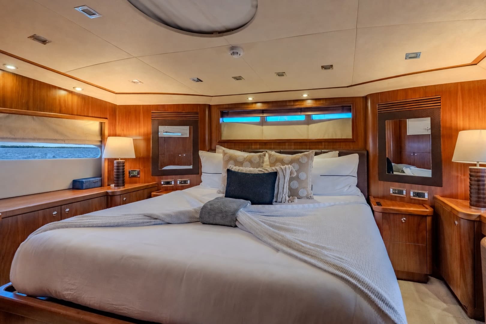 2004 Sunseeker 105 Yacht